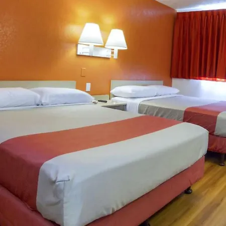 Phoenix Inn