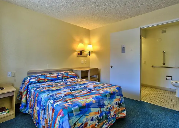 Hotel Phoenix Inn
